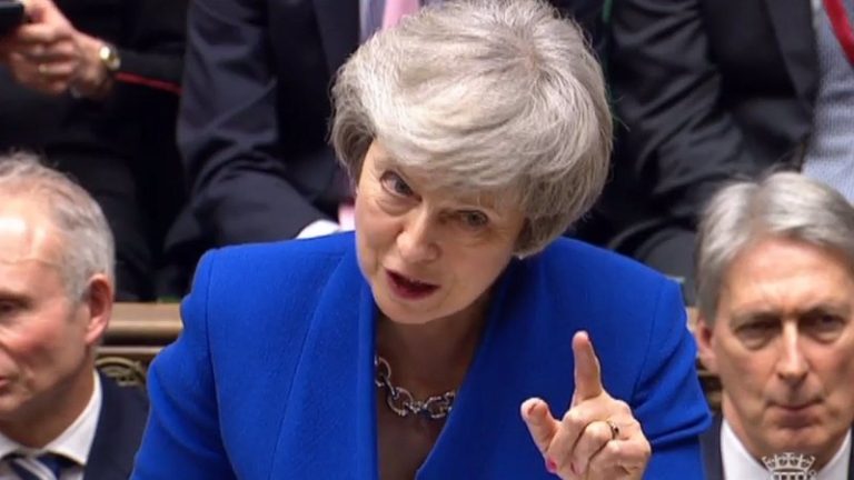 Brexit, Theresa May non molla e pensa ad una quarta votazione