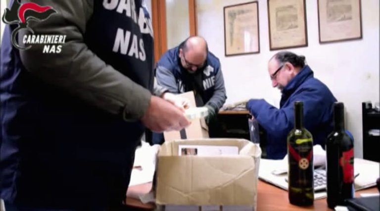 Vini ‘truccati’ maxi sequestro in 5 regioni, Lazio compreso