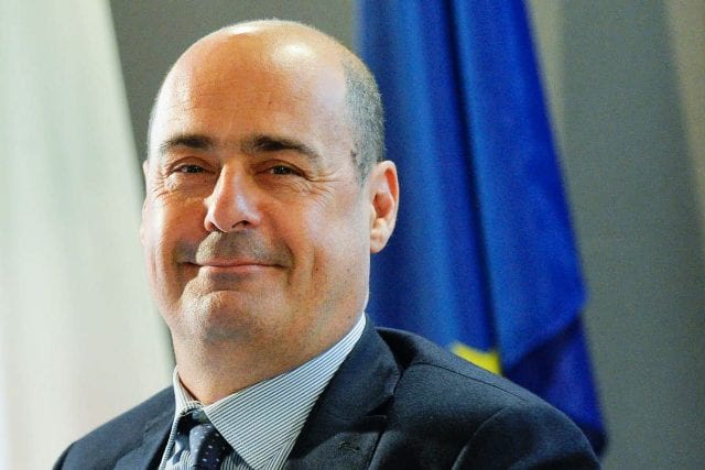 Zingaretti alla Direzione del Pd: “Richiamo allo spirito unitario per fermare la deriva del Paese”