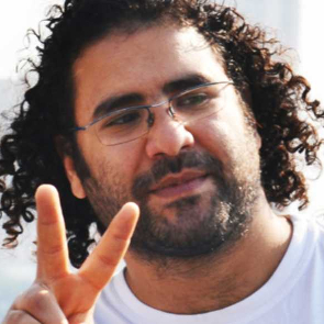 Egitto, torna in libertà il blogger Alaa Abdel Fattah