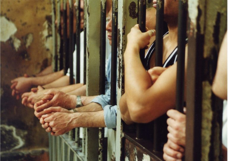 L’ammonimento del presidente Fico: “Il sovraffollamento delle carceri è una pena aggiuntiva per i detenuti”