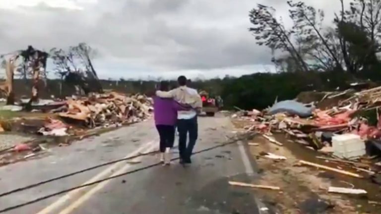 Usa, serie di tornado devastano l’Alabama: almeno 23 le vittime, ingenti i danni