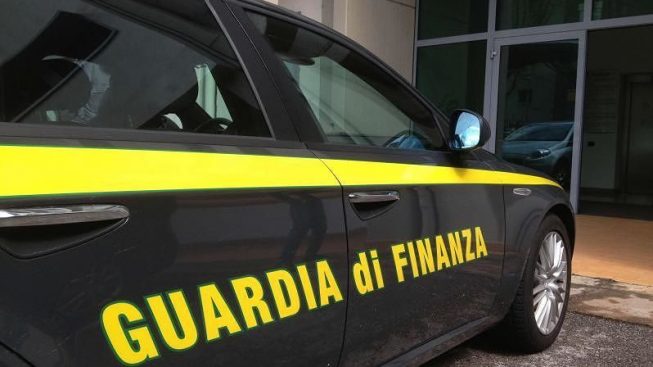 Reggio Calabria, la Finanza sequestra beni per 7,5 milioni di euro ad un imprenditore di Gioia Tauro