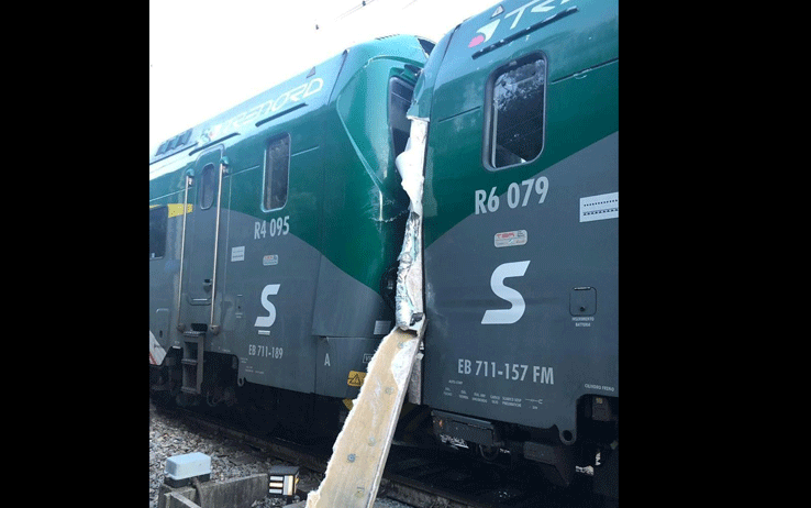 Inverigo (Como), scontro tra due treni: ferite 50 persone