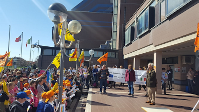 Gli studenti del ‘Di Vittorio’ alla giornata  in ricordo delle vittime delle mafie