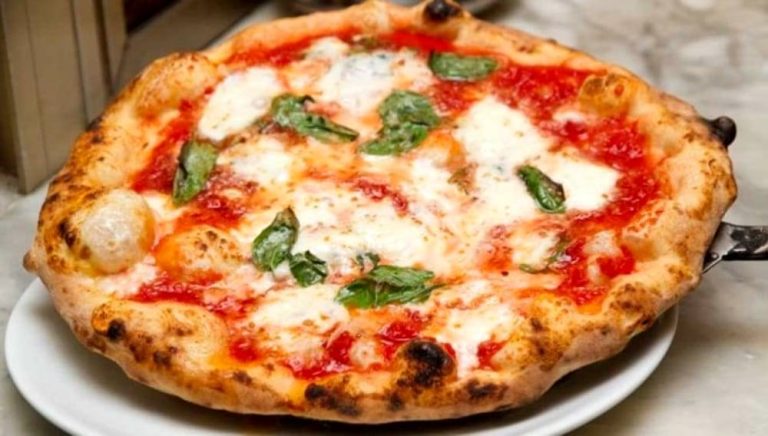 Giornata mondiale della felicità: la pizza si conferma cibo salva-umore