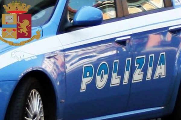 Pavia, tentata violenza sessuale su una 14enne: si cerca un operaio