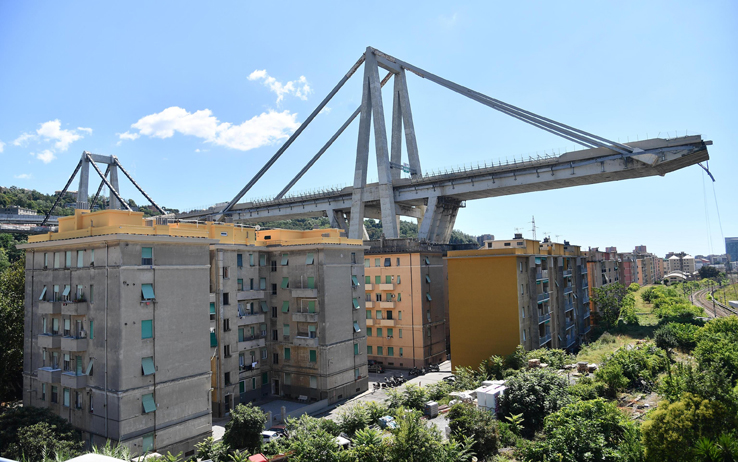 Genova, il tratto numero 8 dell’ex viadotto Morandi sarà messo a terrà in pochi secondi