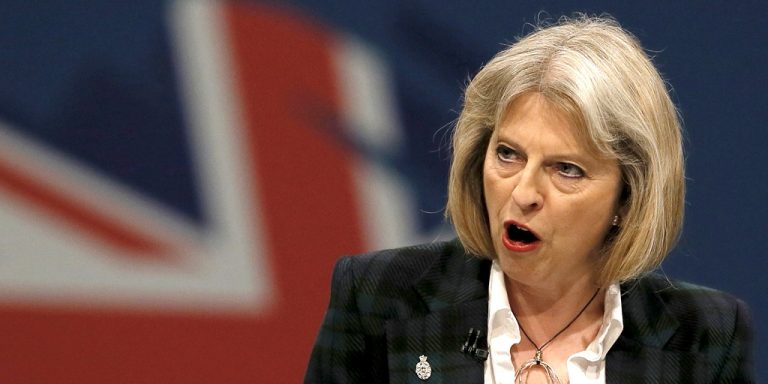 Caos Brexit, il governo di Theresa May ‘imbarazza’ gli inglesi