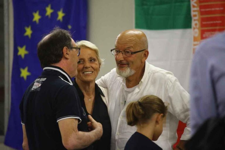 Firenze, si è aperto il processo a Tiziano Renzi e Laura Bovoli per false fatturazioni