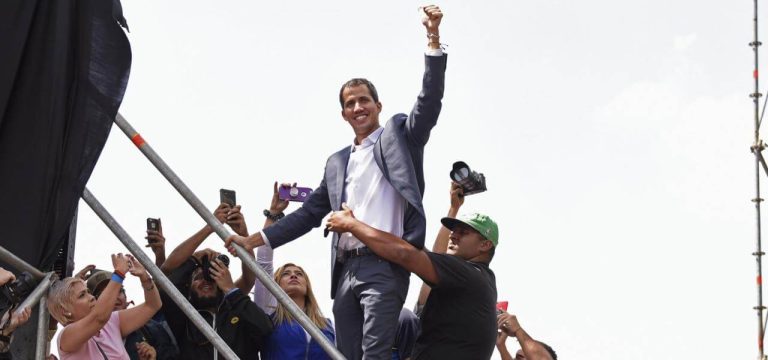 Venezuela, speranze e timori per il rientro di Juan Guaidò a Caracas