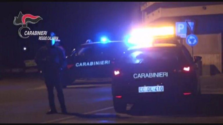 Reggio Calabria, sfruttamento del lavoro, violenza sessuale ed estorsione: arrestate dai carabinieri cinque persone