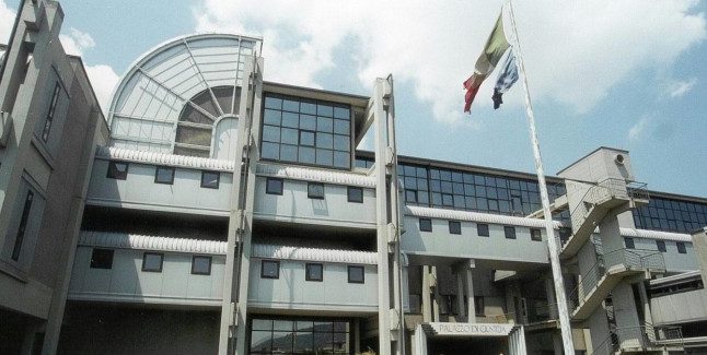 L’avvocato dell’operatrice inquisita per aver fatto un figlio con un minorenne: “Andiamo avanti per la verità dei fatti”