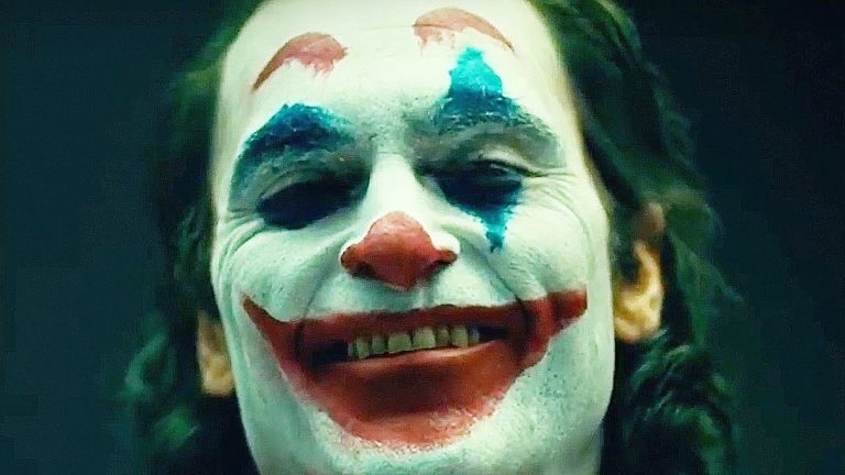 Cinema, nel nuovo Batman il cattivo “joker” è interpretato da Joaquin Phoenix