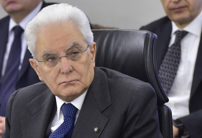 Magistratura, Mattarella: “Giudici e Pm siano sobri”