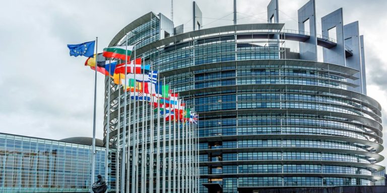 Copyright, il Consiglio della Ue ha adottato la direttiva approvata dal Parlamento europeo