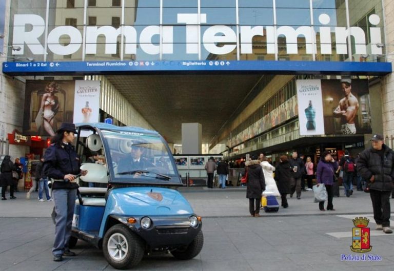 Roma, Stazione Termini. Intensificati i servizi di controllo da parte della Polizia di Stato 