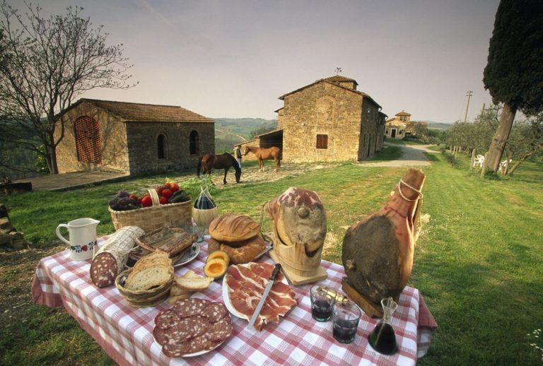 Pasqua, boom per gli agriturismo con oltre un milione di presenze