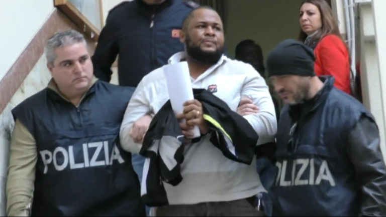 Palermo, maxi operazione contro la mafia nigeriana: tredici persone in manette