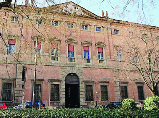Bologna, confermata la condanna per un 72enne, colpevole di abusi sessuali ai danni di una sua figliastra