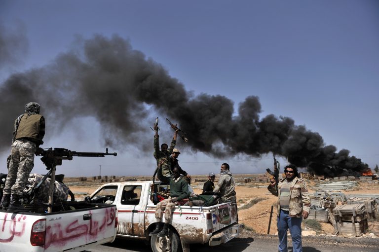 Guerra in Libia, gli Usa intimano al generale Haftar di fermare l’avanzata