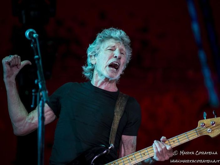 Musica, l’ex leader dei Pink Floyd Roger Waters lancia l’appello a Madonna: “Non fare concerti in Israele”