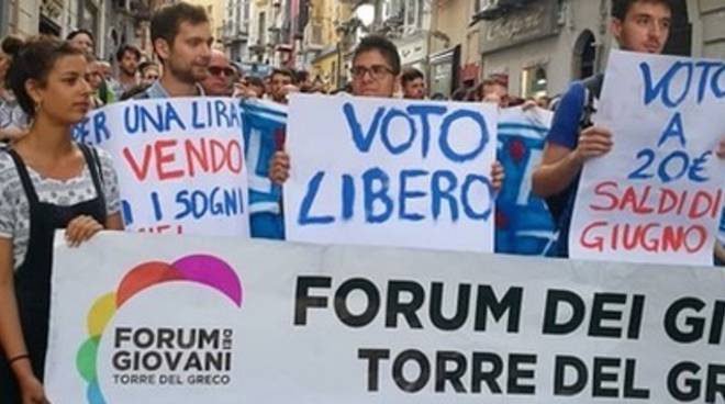 Torre del Greco (Napoli), alle amministrative del 2018 il voto in cambio di venti euro: 14 persone indagate
