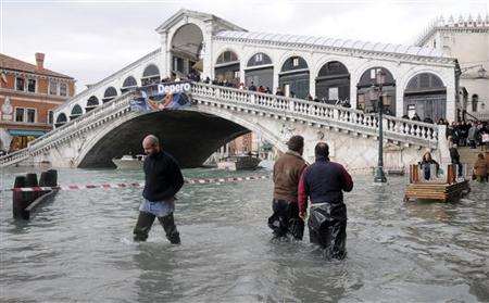 Venezia, record per il livello dell’acqua: raggiunti i 134 centimetri