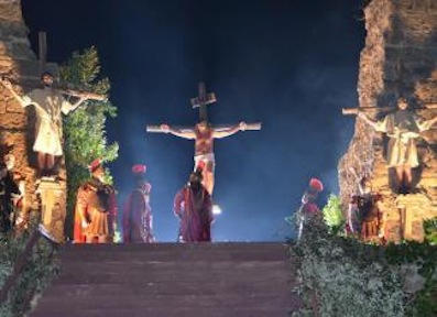 Torna la Via Crucis: appuntamento venerdì 15 aprile in Piazza Aldo Moro