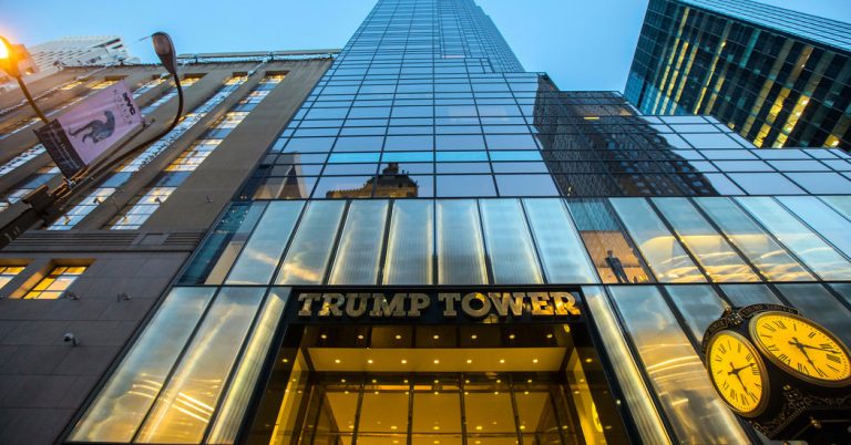New York, da quando Trump è diventato presidente nessuno vuole più comprare appartamenti nel suo grattacielo nel cuore di Manhattan