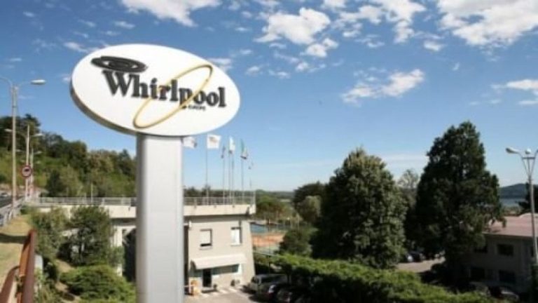 Roma, alta tensione tra i sindacati e la Whirlpool: a rischio 430 posti di lavoro