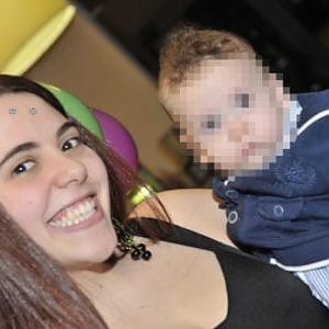 Novara, bambino di due anni ucciso, la mamma al gip: “Non sono stata io”