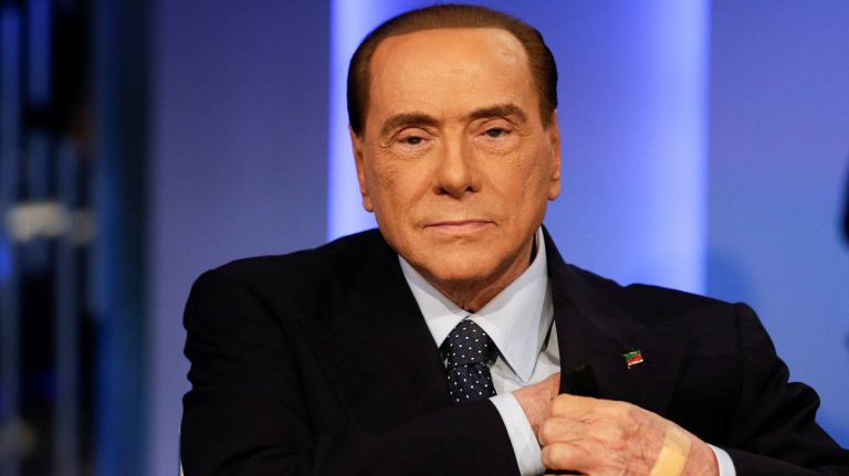 Milano, Silvio Berlusconi sarà dimesso lunedì