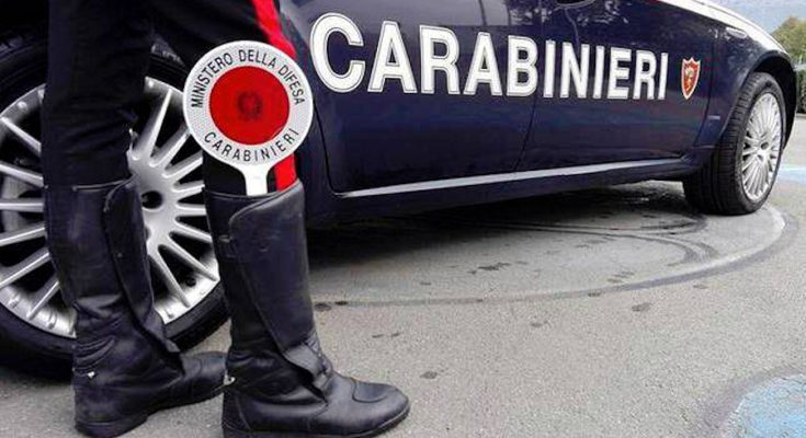 Roma, minaccia cassiera con siringa e scappa con incasso: arrestato