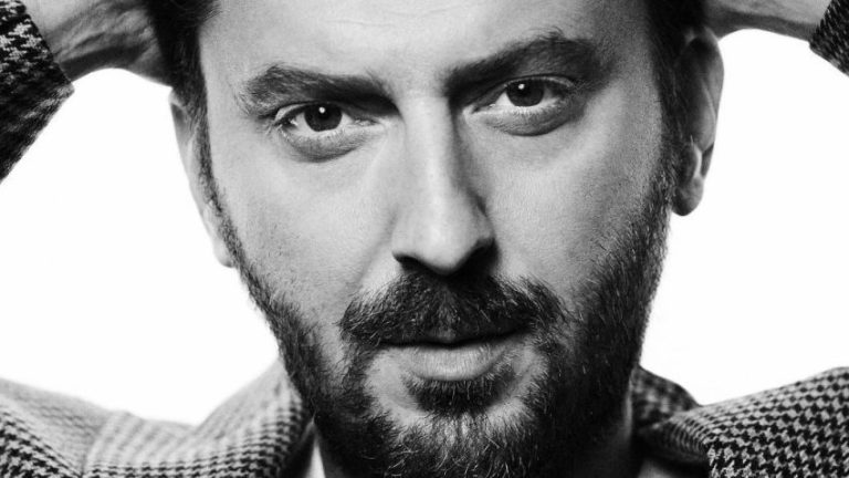 Musica, il 21 giugno parte il tour di Cesare Cremonini per festeggiare venti anni di carriera