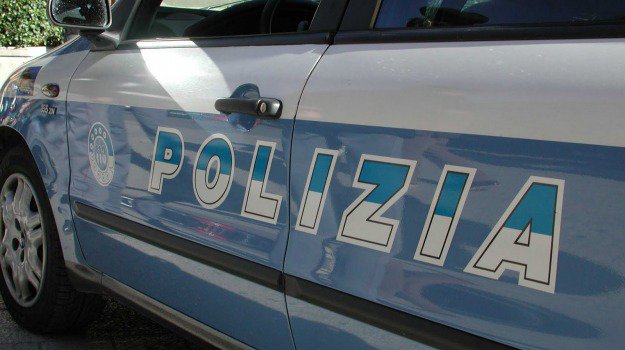 Palermo, blitz della polizia: arrestati pubblici ufficiali e imprenditori per tangenti