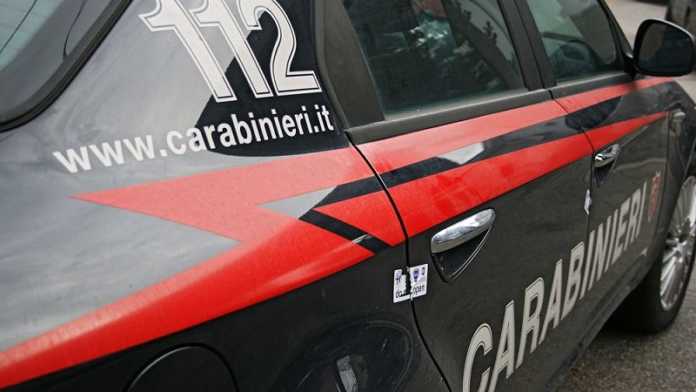 Corigliano Rossano (Cosenza), 29enne dopo una lunga serie di minacce e percosse violenta la sua compagna