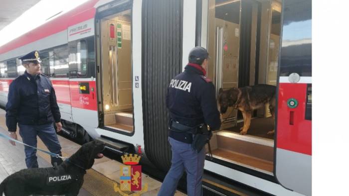 Commercio pendolare aum aum sui treni