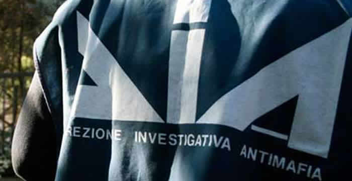 Vibo Valentia, due preti accusati di estorsione dalla Dda di Catanzaro