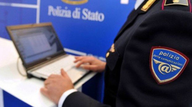 Smascherata dalla Polizia Postale organizzazione che lucrava sul rilascio dei permessi di cittadinanza anche a stranieri con precedenti penali: 6 in manette, 19 gli indagati