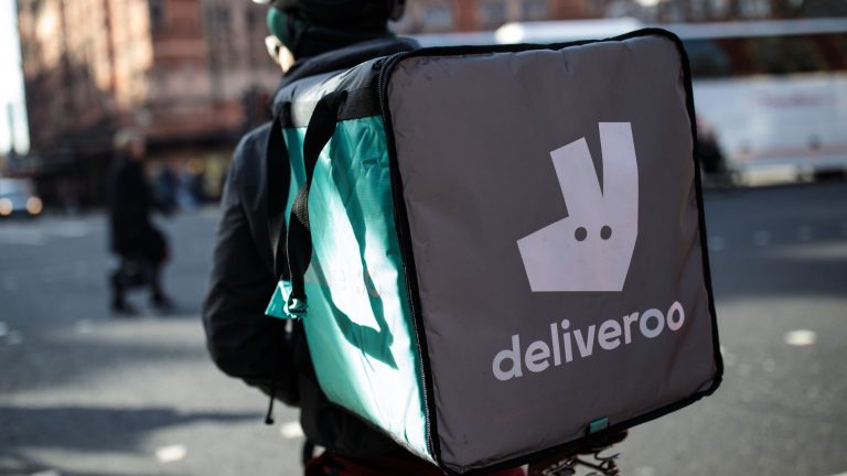 Amazon investe 575 milioni di dollari in Deliveroo