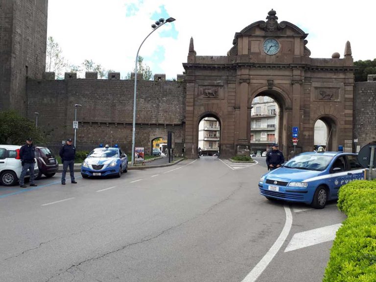 Violenza sessuale su due ragazzine, arrestato pakistano a Viterbo