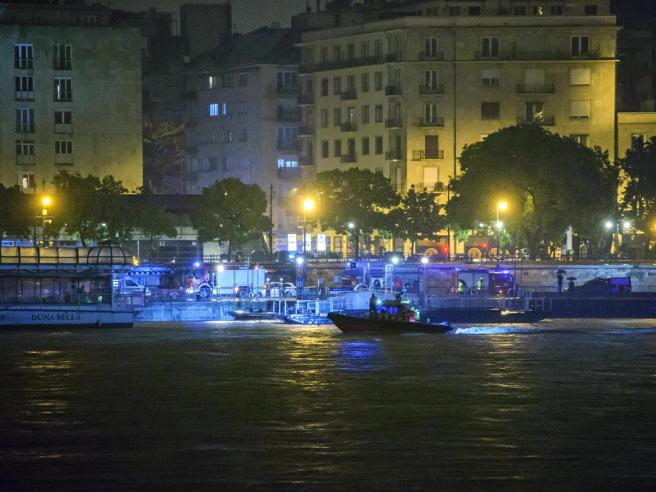 Romania, sono salite a 18 le vittime a causa del naufragio di un battello turistico sul Danubio