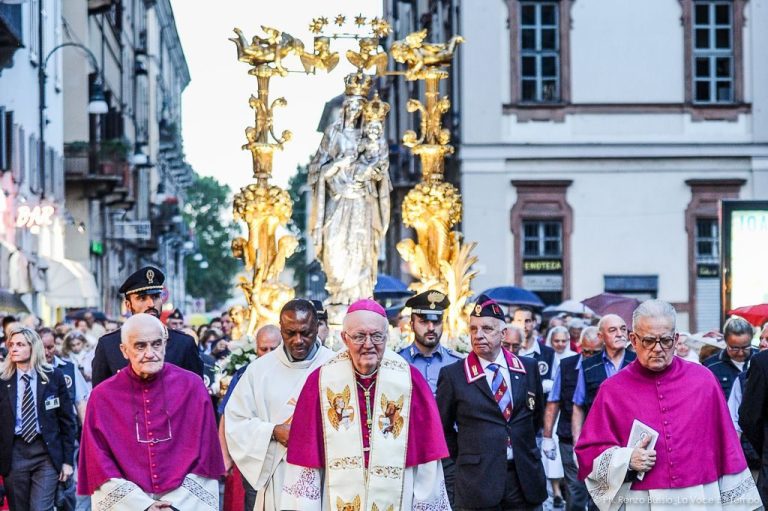 Torino, la Diocesi è pronta ad accogliere le 43 persone della Sea Watch al largo di Lampedusa