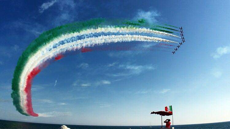 2 giugno, gli italiani celebrano la Festa della Repubblica