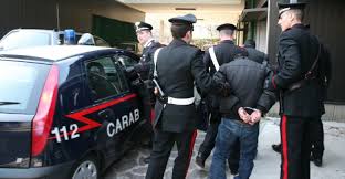 Scandiano (Reggio Emilia), aggredisce la ex moglie: arrestato un 40enne