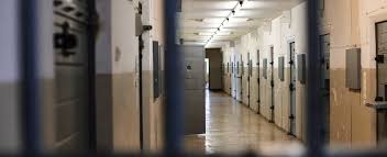 Magnago (Milano), uccise la fidanzata tre anni fa: 36enne suicida in carcere