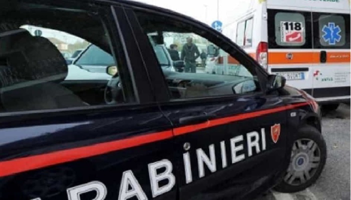 Carabinieri evitano il suicidio di una donna