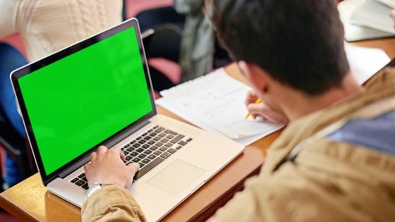 Cremona, blitz contro le truffe online: arrestate quattro persone