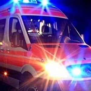 Ferrara, scontro frontale tra due auto: morto un 20enne